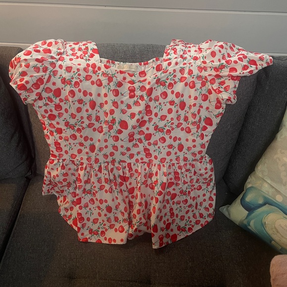Brand new, Belle Poque, XL, Strawberry Printed, Peplum Hem Top - Picture 6 of 6